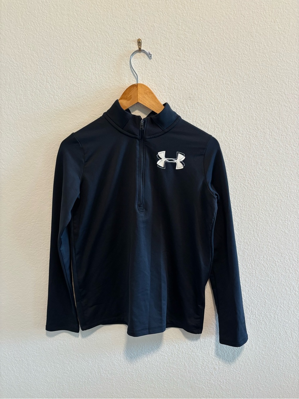 Under Armour Black Athletic Quarter-Zip Top with White Logo Youth XL